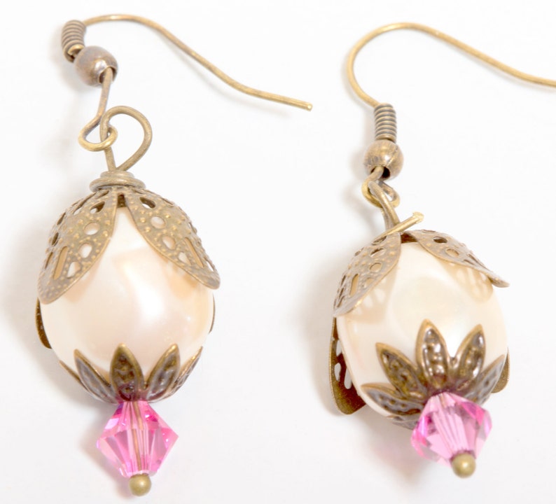 Antiqued Bronze Earrings with Vintage Pearls and Swarovski Crystals,Pearl Earrings, Pink Crystal Earrings, Vintage Style Earrings image 5