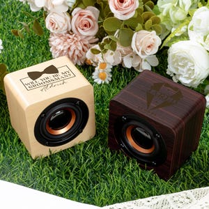 Regalos para padrinos de boda, altavoz Bluetooth con nombre personalizado, altavoz Bluetooth portátil recargable personalizado, mini altavoz de madera, regalos para damas de honor