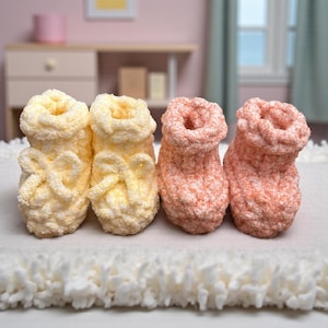 Chunky Knit Bootie Slippers Pattern: Finger Knit Cozy Booties (video