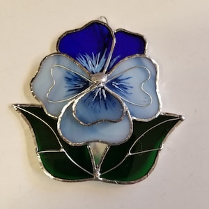 Stained glass Pansy blue