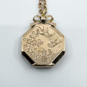 Vintage 9ct Rose Gold Swallow Photo Locket with 19in Chain 375