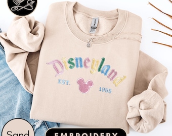 Sudadera bordada original de Disneyland, camiseta retro vintage con hilo bordado, suéter de Disneyland Est. 1955 California, regalo para ella.