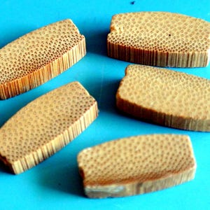 Vintage Bamboo Wood Beads: Light Brown, Oval, 1970s (Lot of 25)
