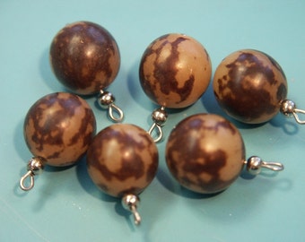 Lot of 15 rare hard-to-find vintage 1970s round flamy brown/beige natural organic vegitable ivory charms/pendants