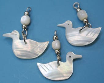 Lot of 10 hard-to-find handcrafted vintage 1970s unused carwed mother of pearl duck charms for your jewelry prodjects