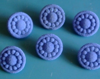 Lot of 6 vintage 1940s small blue glass buttons with ornament decor and backside selfschranks for your sewing prodjects