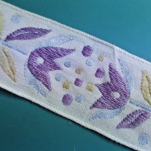 Vintage jaren 1960 ongebruikte paarse lila / wit geweven katoen paarse bloem motief decoratie band trim lint voor uw naai prodjects