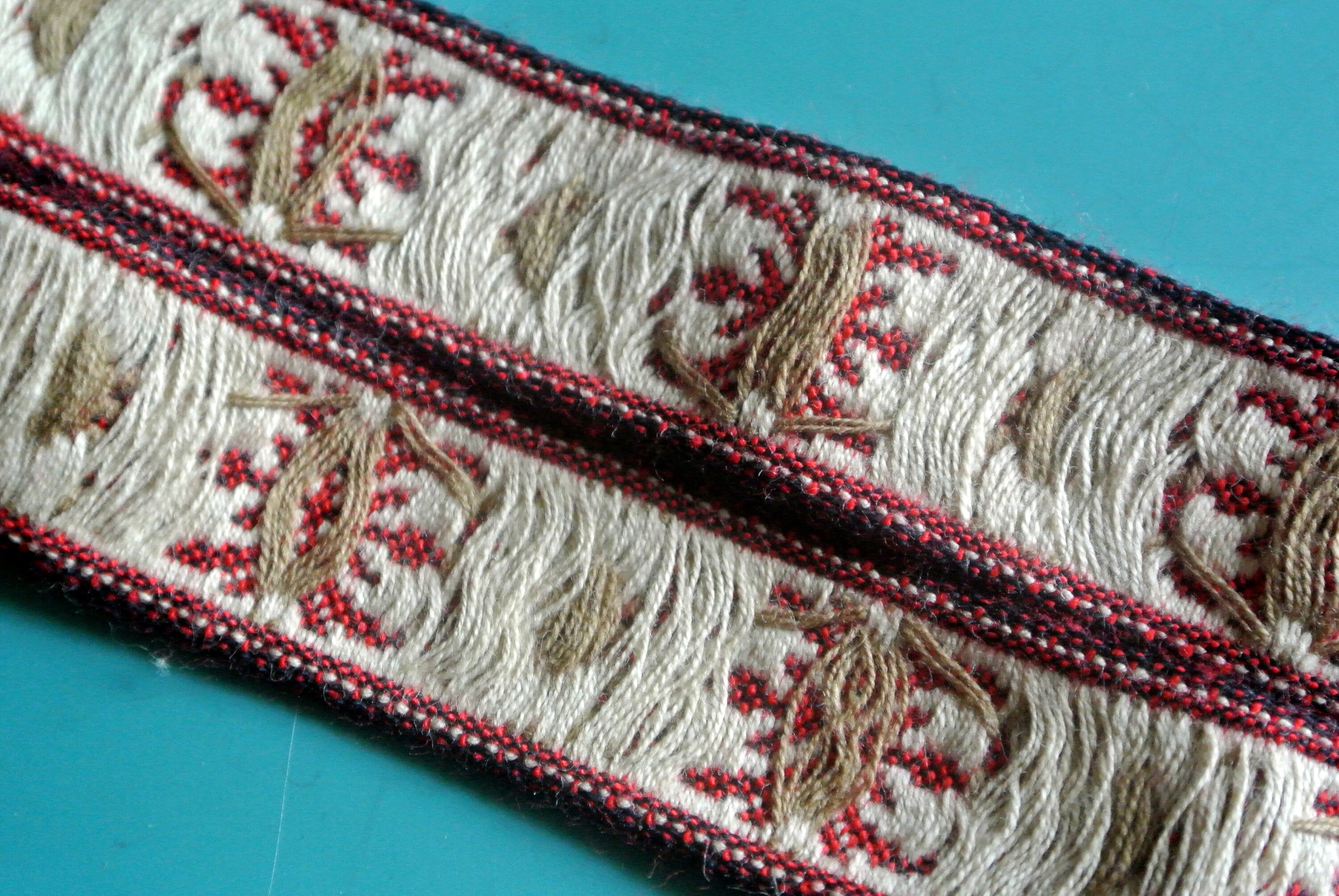 Vintage 1980s Unused 22 Mm Wide Beige/ Bonewhite/ Vinered