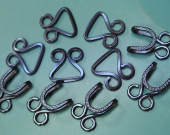 Lot of 5 hard-to-find vintage 1940s strong 2-part unused petrol blue metal hook with loop for your sewing prodjects