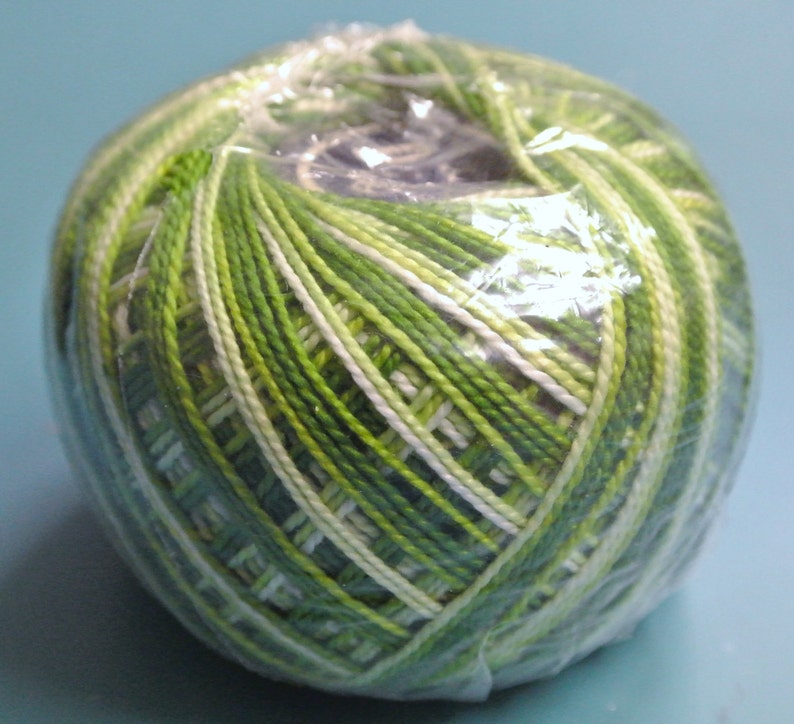 Vintage 1980s 40 grams flamy swirled white/ green cotton yarn ball for crocheting or embroidery image 1