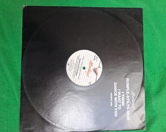 The Whispers – and the Beat Goes on / Can You Do the Boogie – 7