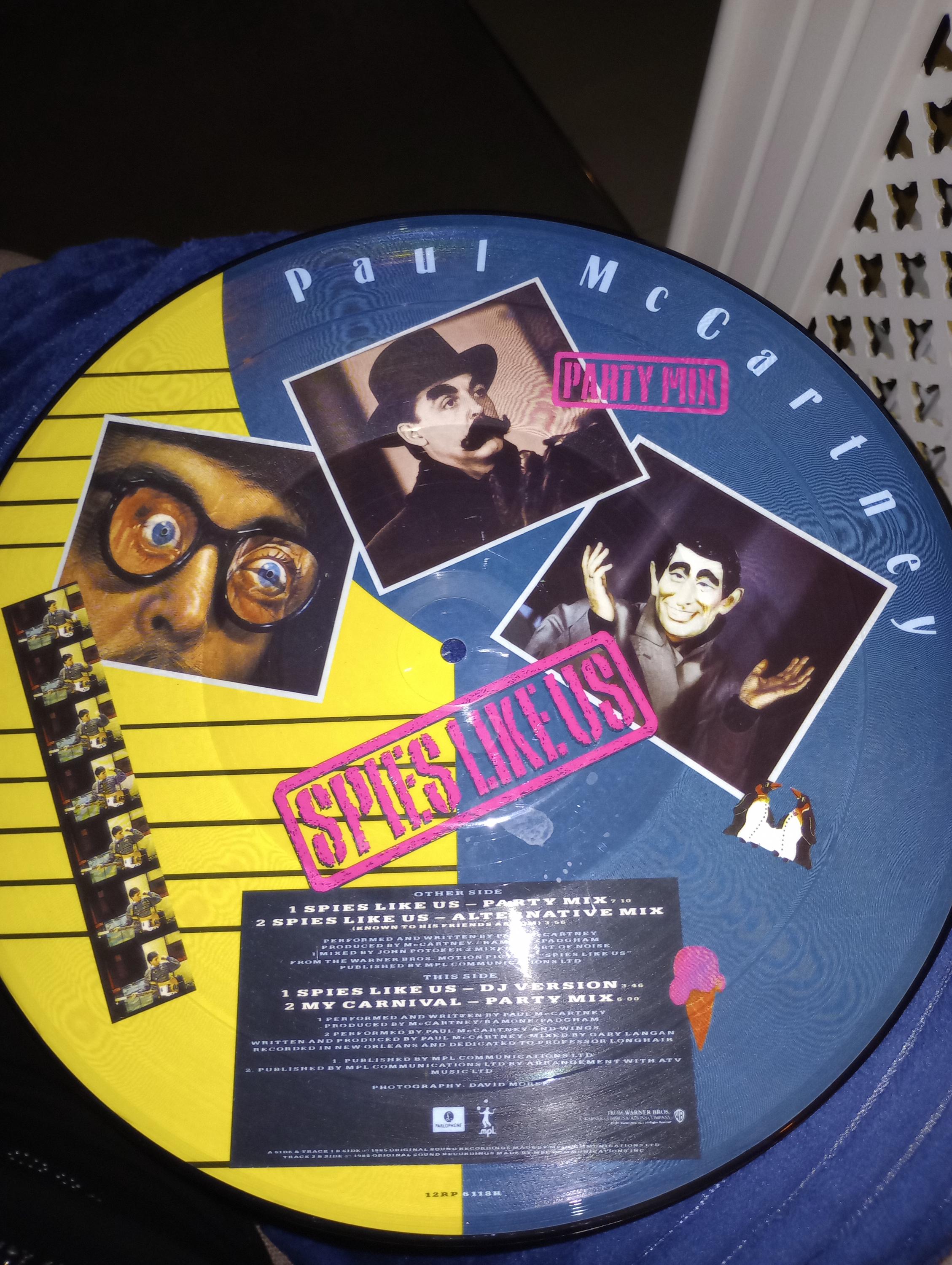 Paul Mccartney – Spies Like Us 12