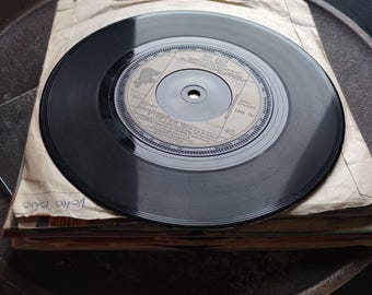 Rare 1970s 7 inch vinyl singles - Barron Knights, Hot Chocolate, Lou Reed, Alice Cooper, Chicory Tip, Joe Jackson, David Cassidy, Bee Gees..