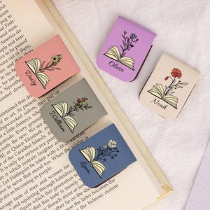 Custom Leather Birth Flower Bookmark,Name Bookmark with Birth Flower,Personalized Magnetic Bookmark,Book Accessory,Book Lover Birthday Gift