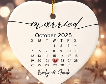 Wedding Date Ornament,Calendar Anniversary Gift,Married Ornament,Gift For Newlyweds,Ceramic Married Ornament,Newlywed Gift,Wedding Gift