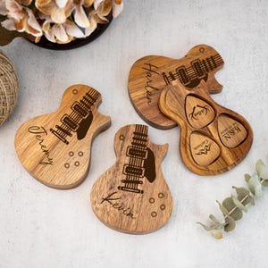 Personalized Guitar Pick Box,Engraved Wood Pick Case,Custom Plectrum Holder,Musician Valentines Day Gift Wooden Box For gurtar player