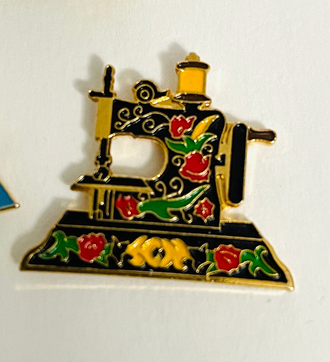 Vintage Sewing Machine Pinsantique Sewing Machine Etsy