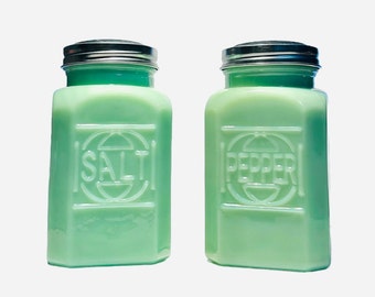 Beautiful Set of Jadeite Range Salt and Pepper Shakers - Retro Kitchen - Jadeite Lover Gift - Gift for Mom - Retro Shakers - Collector
