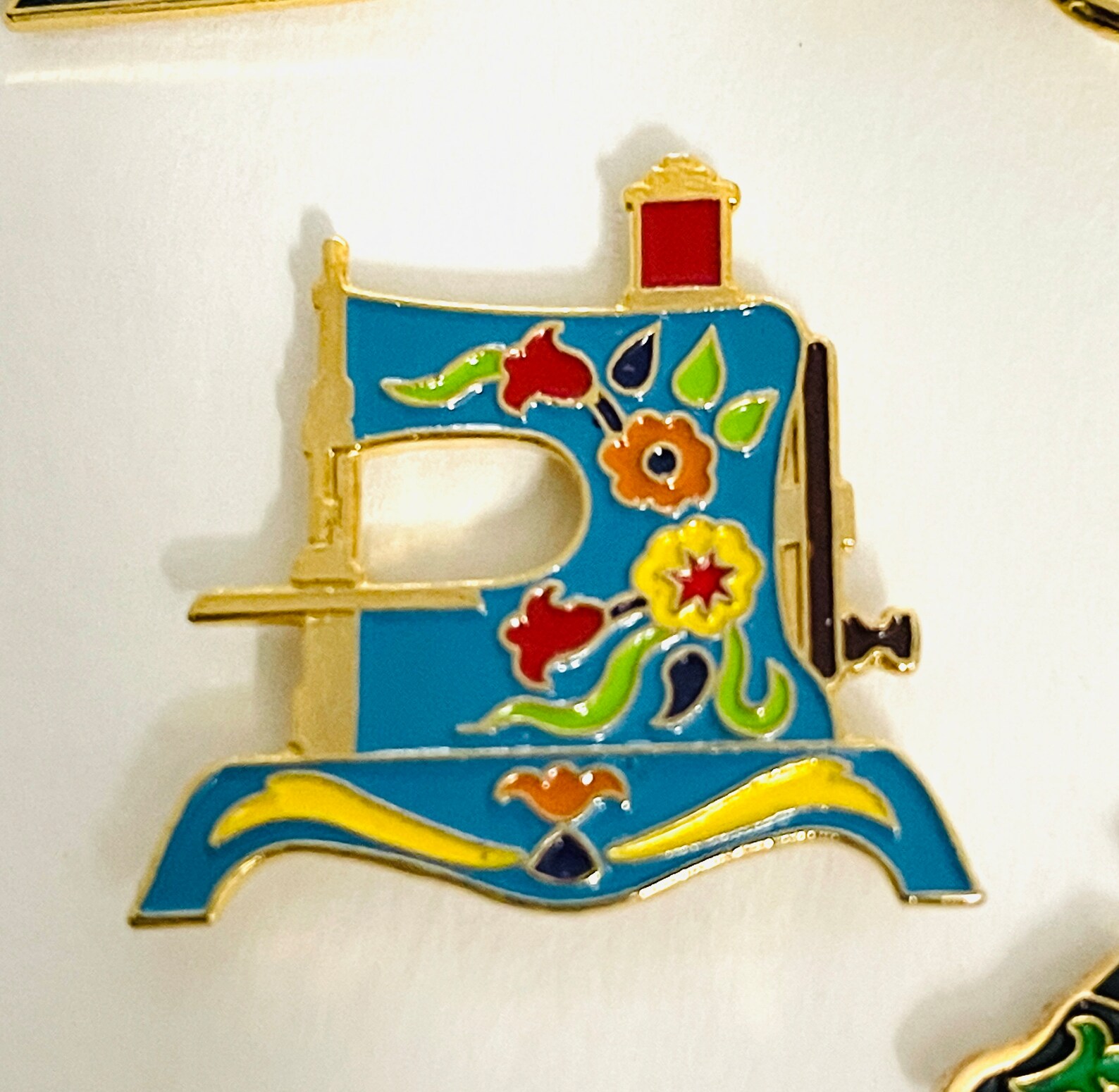 Vintage Sewing Machine Pinsantique Sewing Machine Etsy