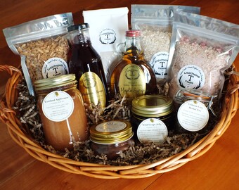 Food gift baskets | Etsy