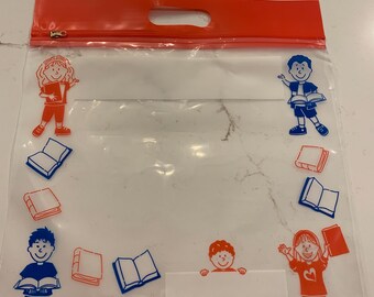 Vintage opbergtassen set van (19) schoolkinderen met boeken kunststof met ritssluiting 14".  Vanaf 2004. Herbruikbaar