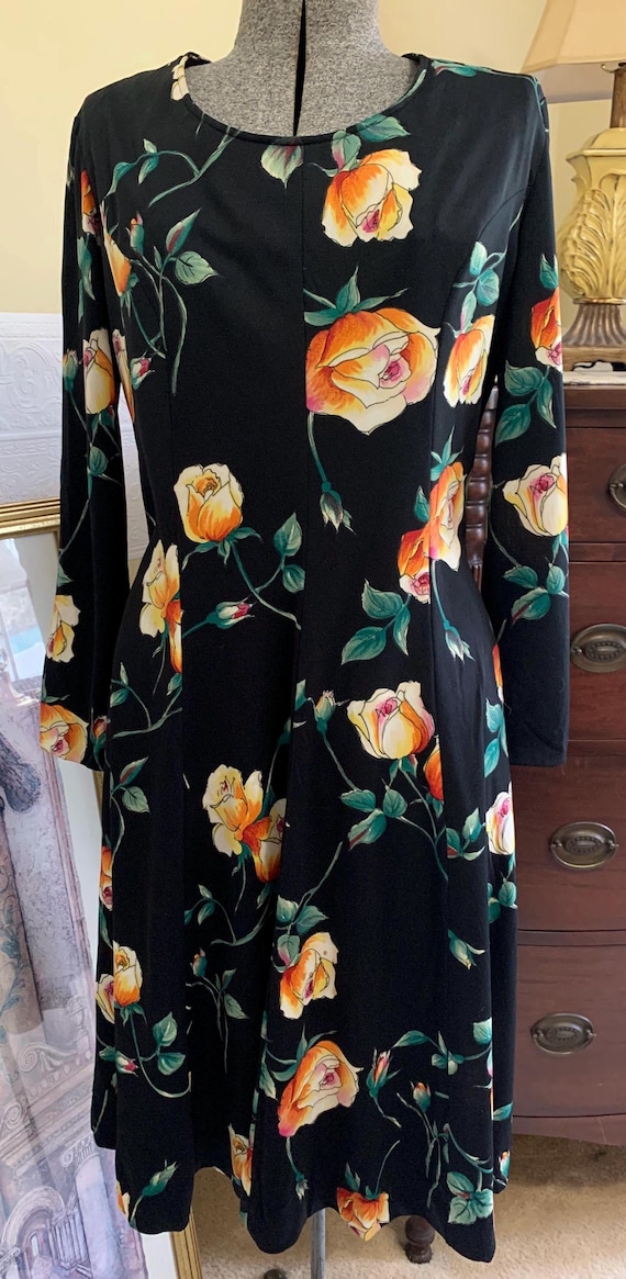black dress with yellow roses Vintage A-line Dress: Orange Rose Print, Size Medium Evening Gowns Maxi Dresses YGroup_ava this dress seamlessly blends Size:FR 32