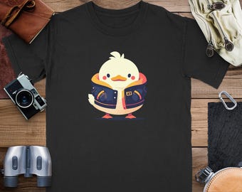 Camiseta com estampa de pato fofo, camiseta com pato de desenho animado usando jaqueta, camiseta de animal, camiseta moderna, camiseta para presente, camiseta engraçada, pato