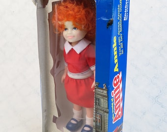 1982 Vintage 6 inch Annie doll new in box with original clothes