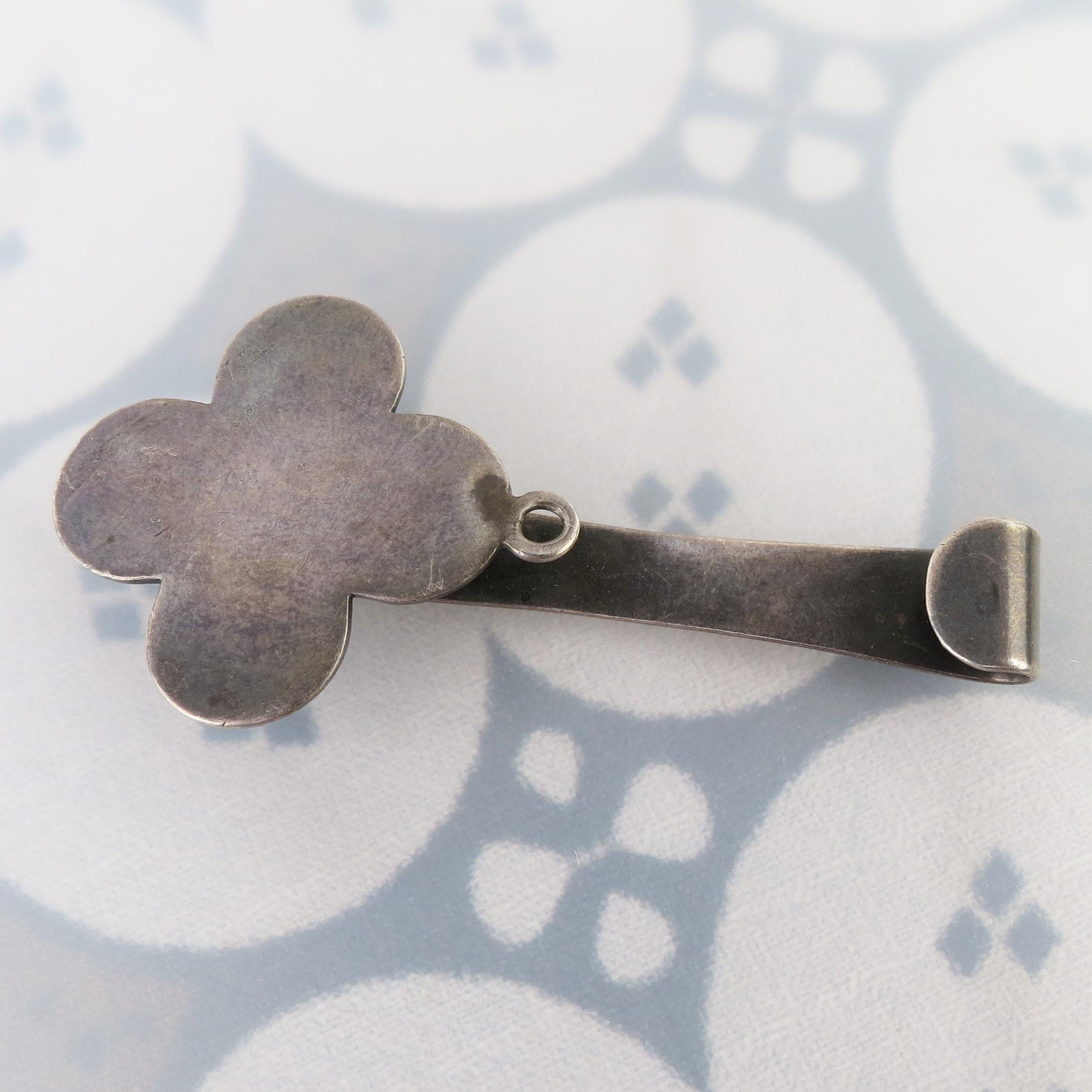 Victorian silver sash buckle pocket watch chatelaine clip w/ clover shape design - 2 3/8 inches