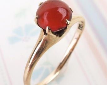Antique 10k gold red orange Carnelian solitaire ring in a claw prong setting - Size 5.75