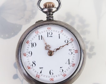 Petite 800 Silver J.G. Lady Racine case with Swiss movement pocket watch - running