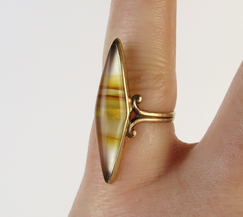 Size 5 Long Antique Victorian 10k gold banded agate navette gemstone ring