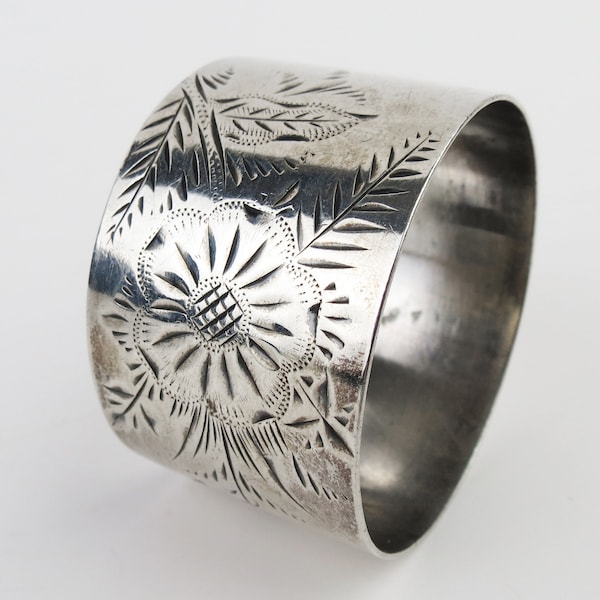 Victorian sterling silver hand engraved floral napkin ring with SDB monogram