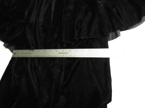 Black Velvet & Lace Capelet