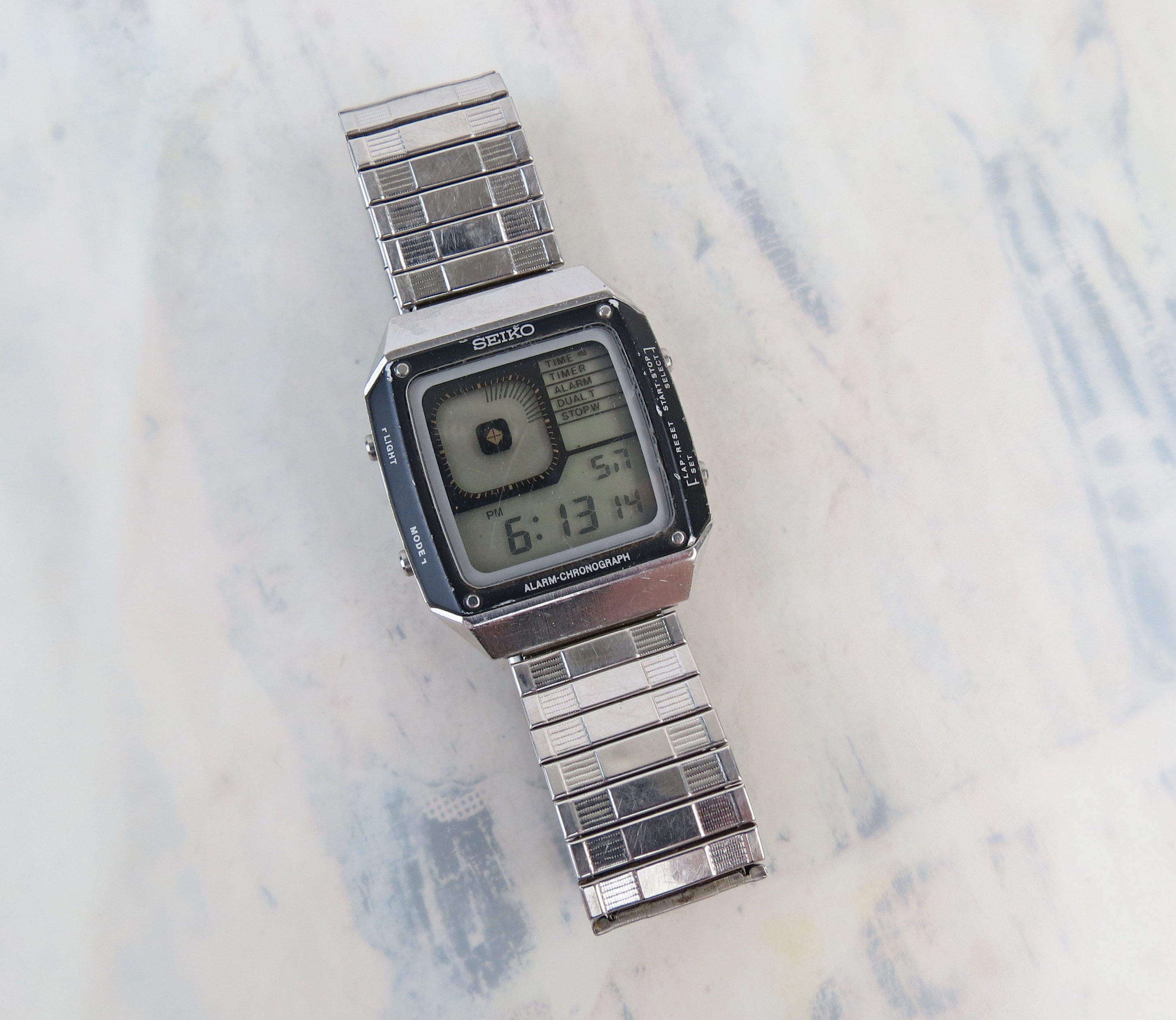 Vintage Seiko G 757 4010 Wristwatch 007 James Bond - Etsy Vintage Seiko G 757 4010 Wristwatch 007 James Bond - Etsy