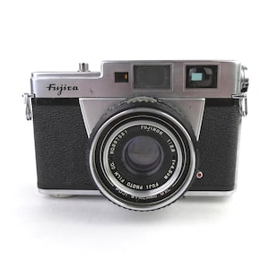 Vintage Fujica 35-ML Camera