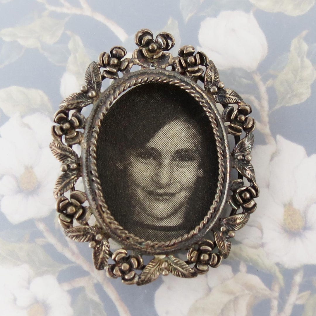 Vintage Silverplated Frame Locket Brooch - Etsy