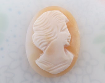 Lovely white peach shell carved cameo lady loose vintage conch shell cabochon