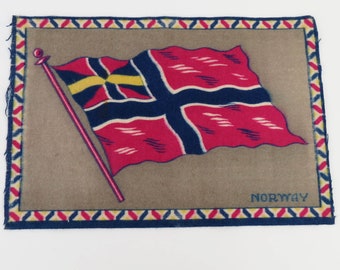 Antique 1910s  Tobacco felt flannel rug inserts with Norway Norwegian flag - Tobacciana collectible - 8 1/2 inches x 5 1/2 in