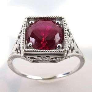 Art Deco 18k white gold Bright red synth. Ruby set in flower urn filigree vintage ring setting Size 6
