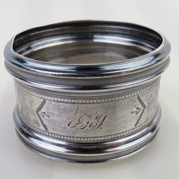 Antique 1920s 800 silver geometric engraved napkin ring with hand engraved monogram
