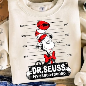 Dr. Seuss Mugshot Png, Katze im Hut Verhaften Png, lustiges Dr. Seuss Hemd Png, Lesen über Amerika Png, Lehrer-Lesung Png, Buchliebhaber Png