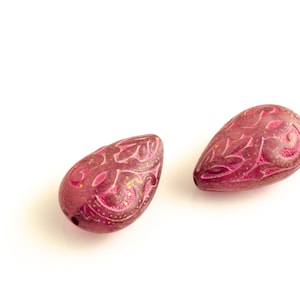Vintage Acrylic Beads. Raspberry Gold Etched Beads. Lucite Teardrop Beads. Earring Pair Beads.