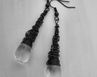 Clear Quartz Earrings, Black Earrings, Water Earrings, Crystal Earrings, Crystal Ball, Wire Earrings, Witchy Earrings, Cyberpunk Earring