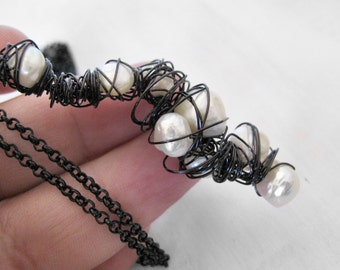 Pearl Necklace, Black Necklace, White Necklace, Futuristic Necklace, Cyberpunk Necklace, Natural, witchy, Freshwater Pearls, White Pearls