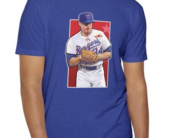 Nolan Ryan Bloody Lip Baseball Pitcher Illustration T-Shirt | Retro Sports Player Tee