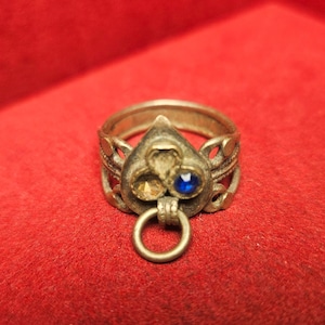 Haunted Ring of Atar: Brass Flame Amulet - Righteousness & Protection