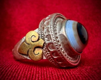 Evil Eye Agate Ring – Tibetan Eye Stone Against the Envious Glance, Himalayan Amulet Ring, Occult Talisman