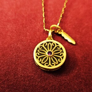 Occult pendant of attraction, magnetism, protection and prosperity in a magical talisman magick pendant metaphysical item
