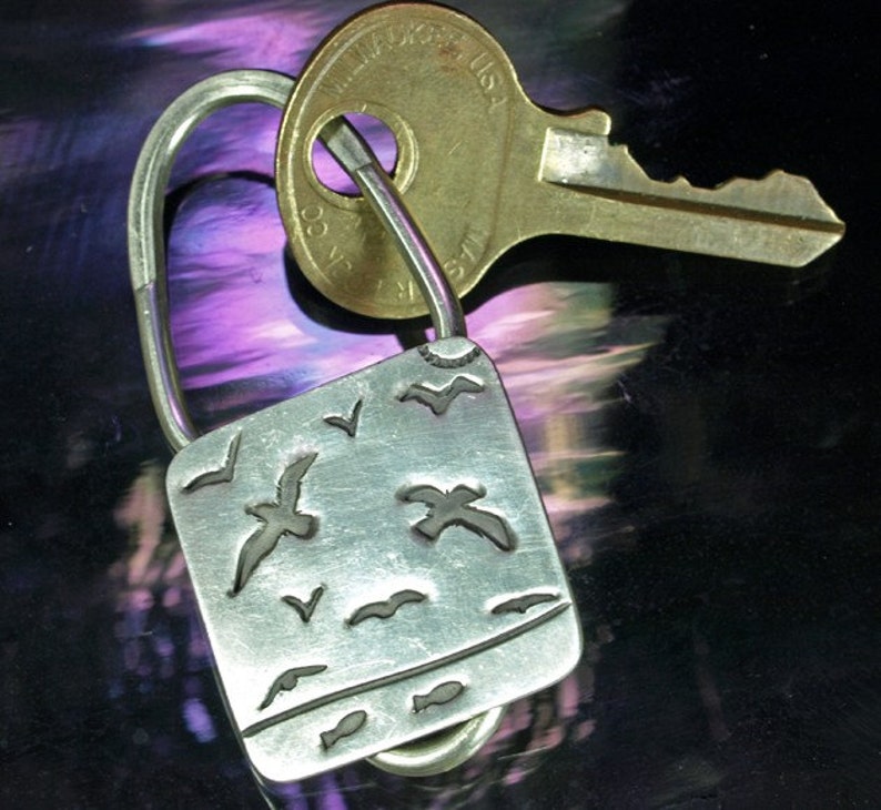 Keyring Sea Birds image 1